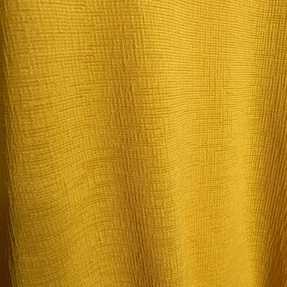 🌼NWOT Yellow Top/Blouse. - Picture 8 of 8